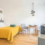 Largo Trigueiros Light-filled Loft Daire