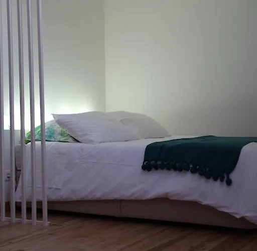 شقة Largo Trigueiros Light-filled Loft *