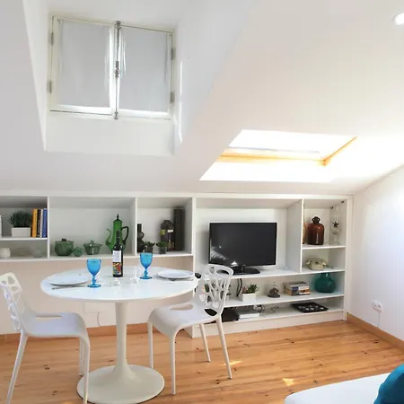 アパート Largo Trigueiros Light-filled Loft