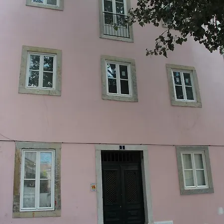 Largo Trigueiros Light-filled Loft リスボン